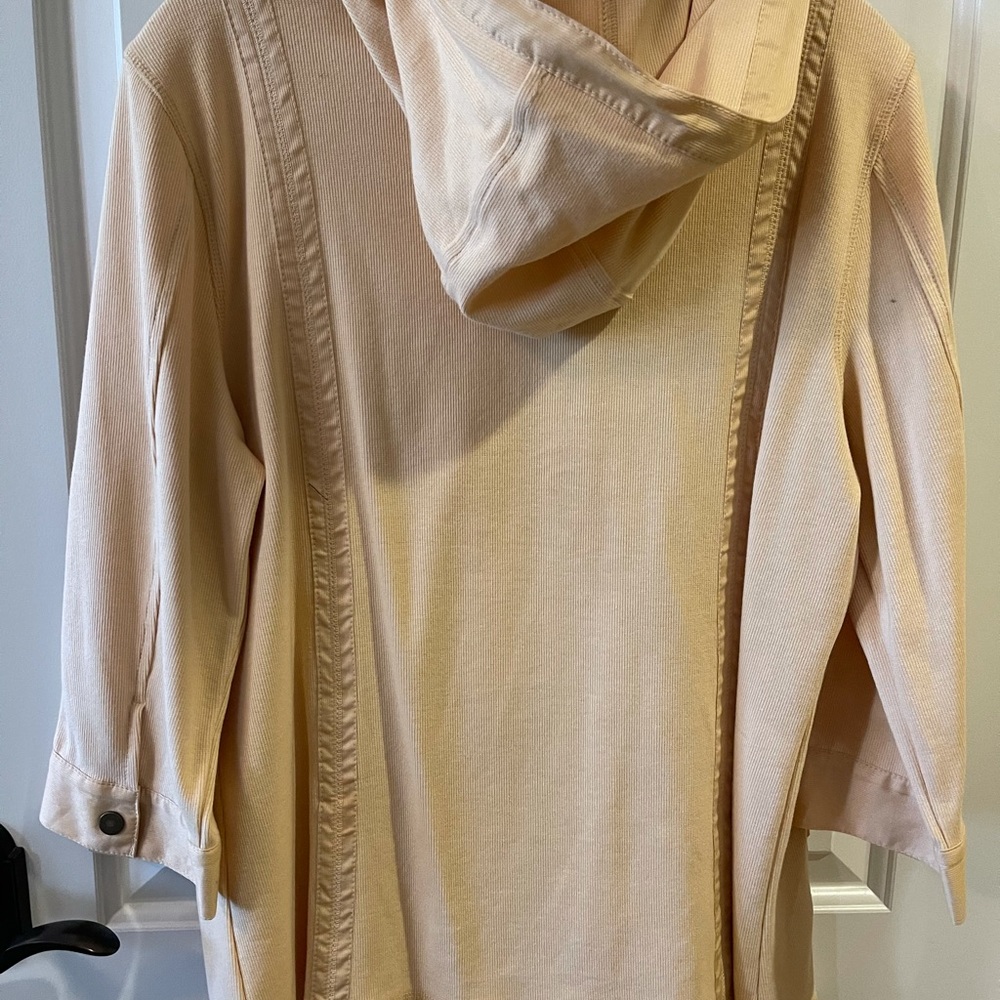Chico’s Znergy Hooded Jacket Size 2 (L) Yellow - Picture 3 of 3